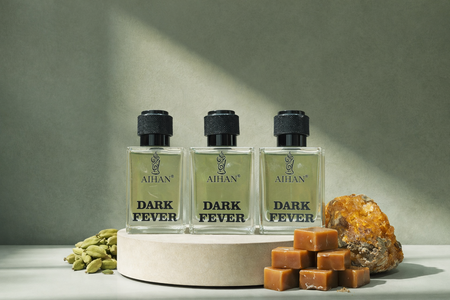 c7efd290-7bec-4970-abc0-fd74806377c2 DARK FEVER - Image 1