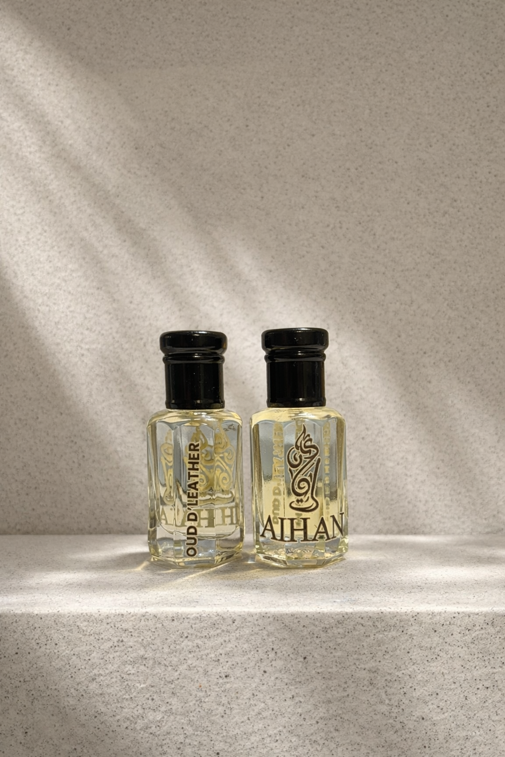 c6f9bb80-88a8-4c90-ba94-786e882d826d OUD D’ LEATHER - Image 1